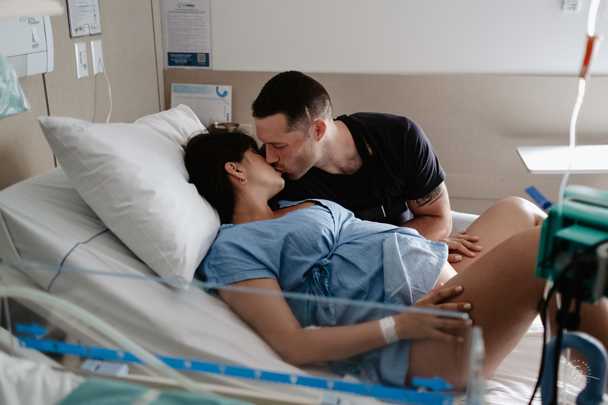 nascimento da Sofia na maternidade Santa Helena em Florianópolis por Thiago Braga Fotografia