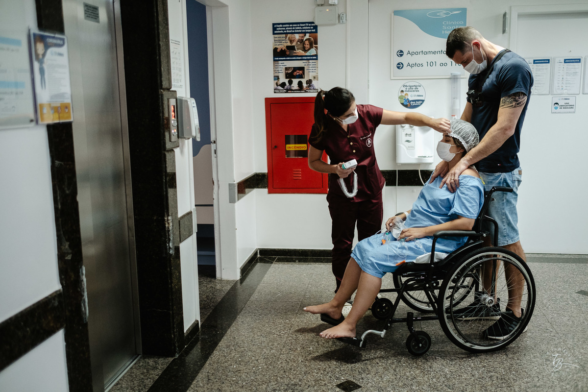 nascimento da Sofia na maternidade Santa Helena em Florianópolis por Thiago Braga Fotografia