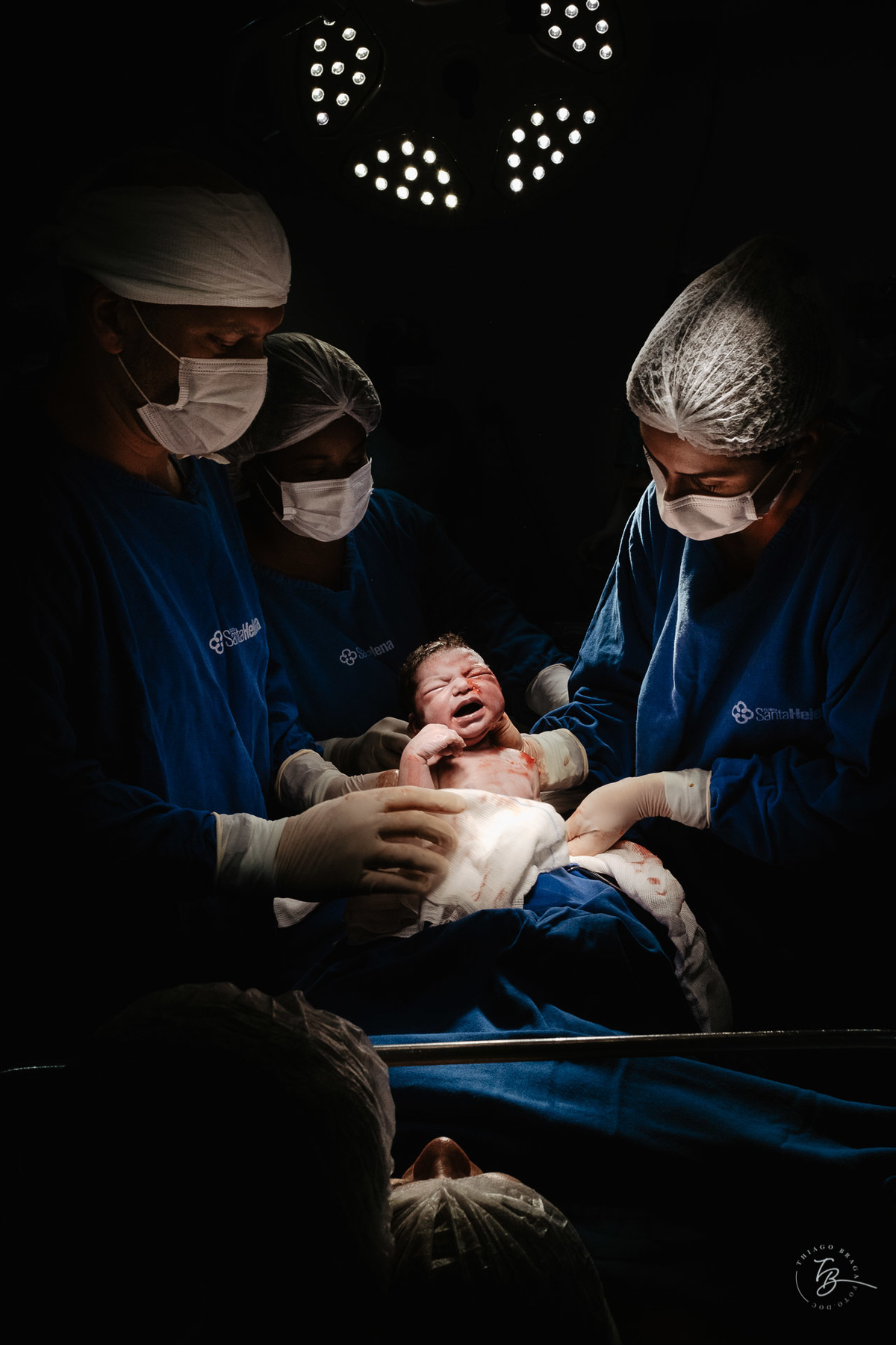 nascimento da Sofia na maternidade Santa Helena em Florianópolis por Thiago Braga Fotografia