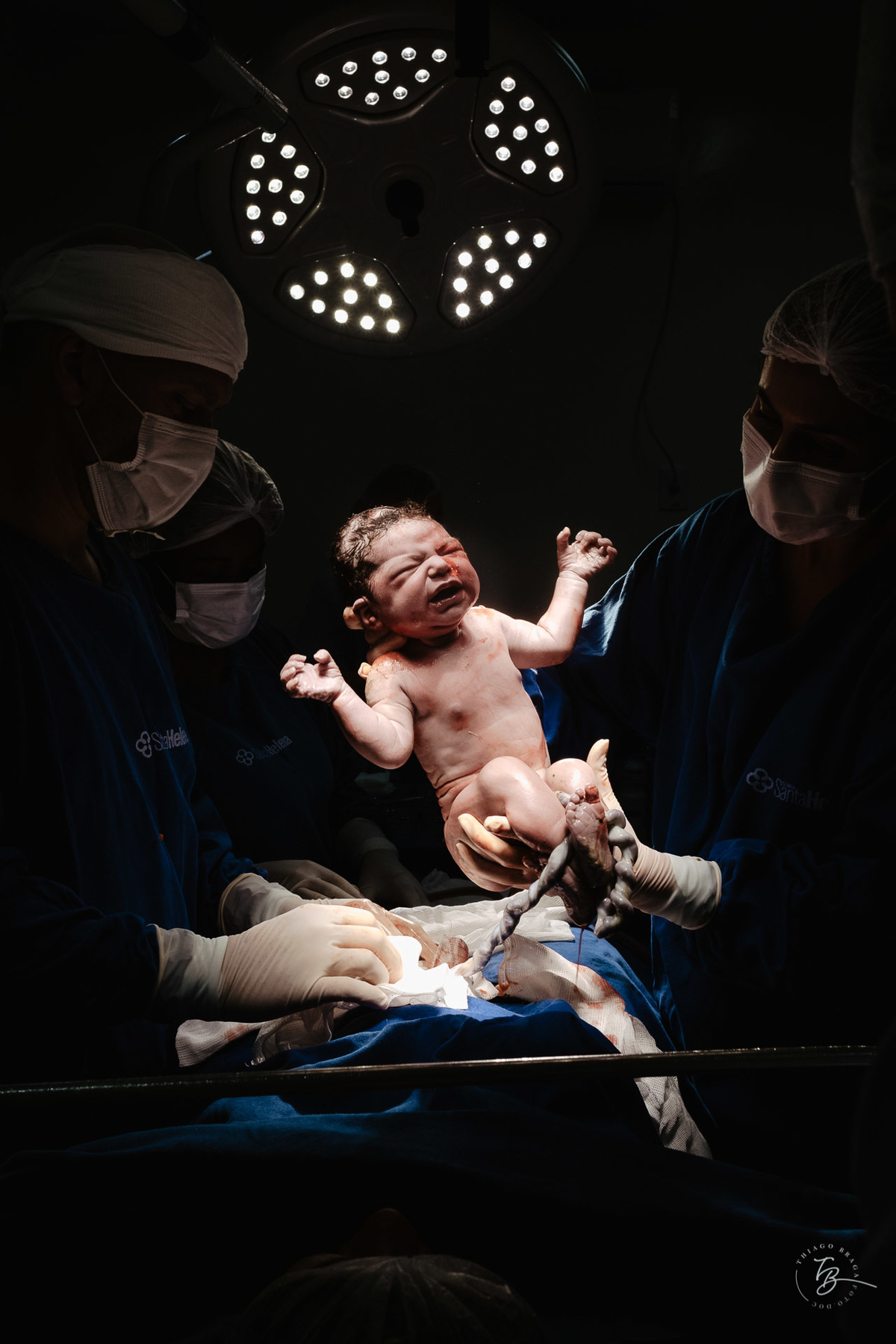 nascimento da Sofia na maternidade Santa Helena em Florianópolis por Thiago Braga Fotografia
