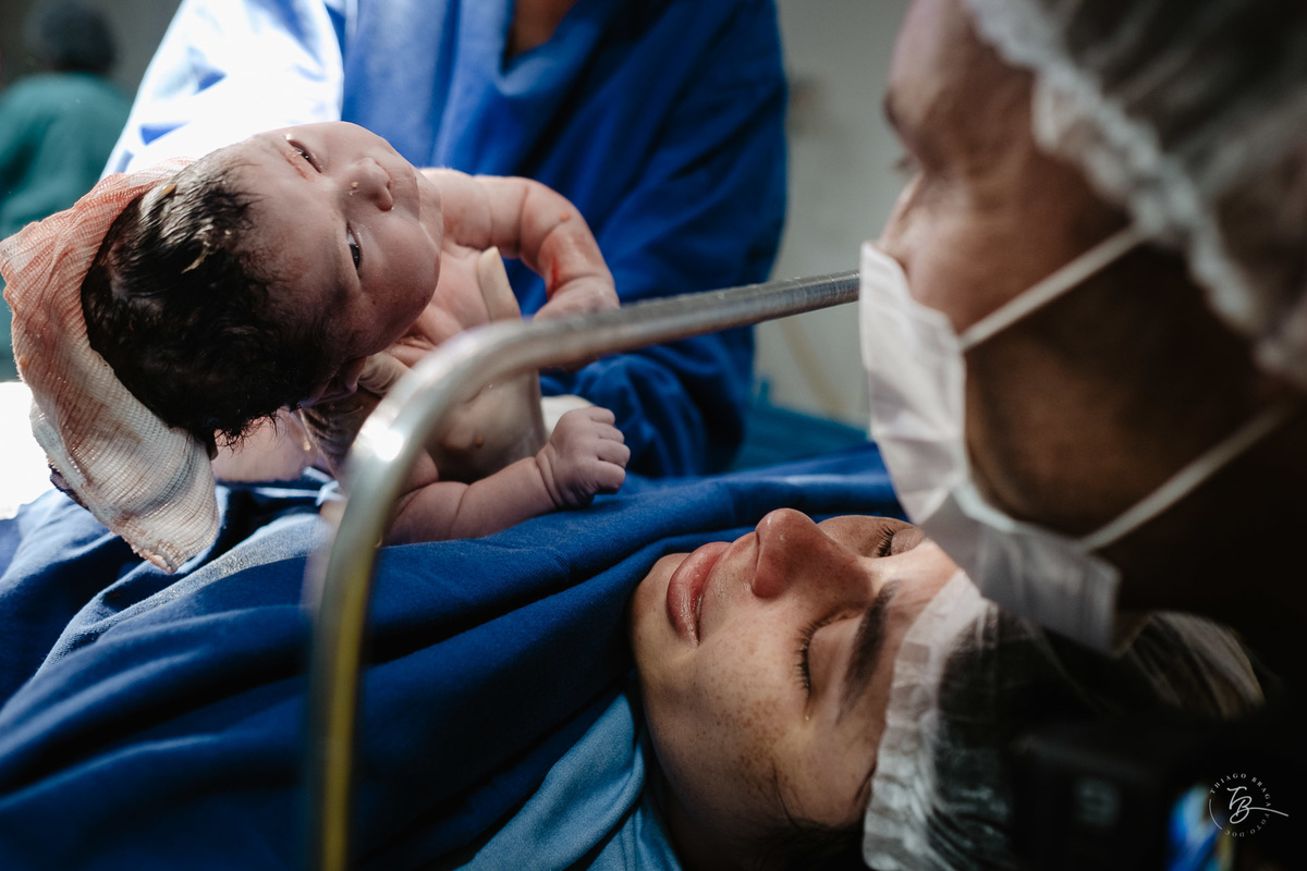 nascimento da Sofia na maternidade Santa Helena em Florianópolis por Thiago Braga Fotografia