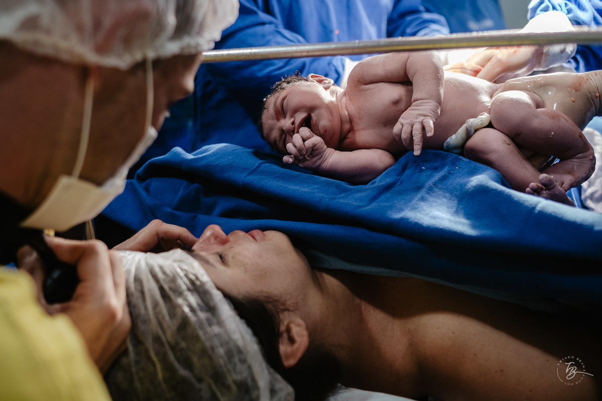 nascimento da Sofia na maternidade Santa Helena em Florianópolis por Thiago Braga Fotografia