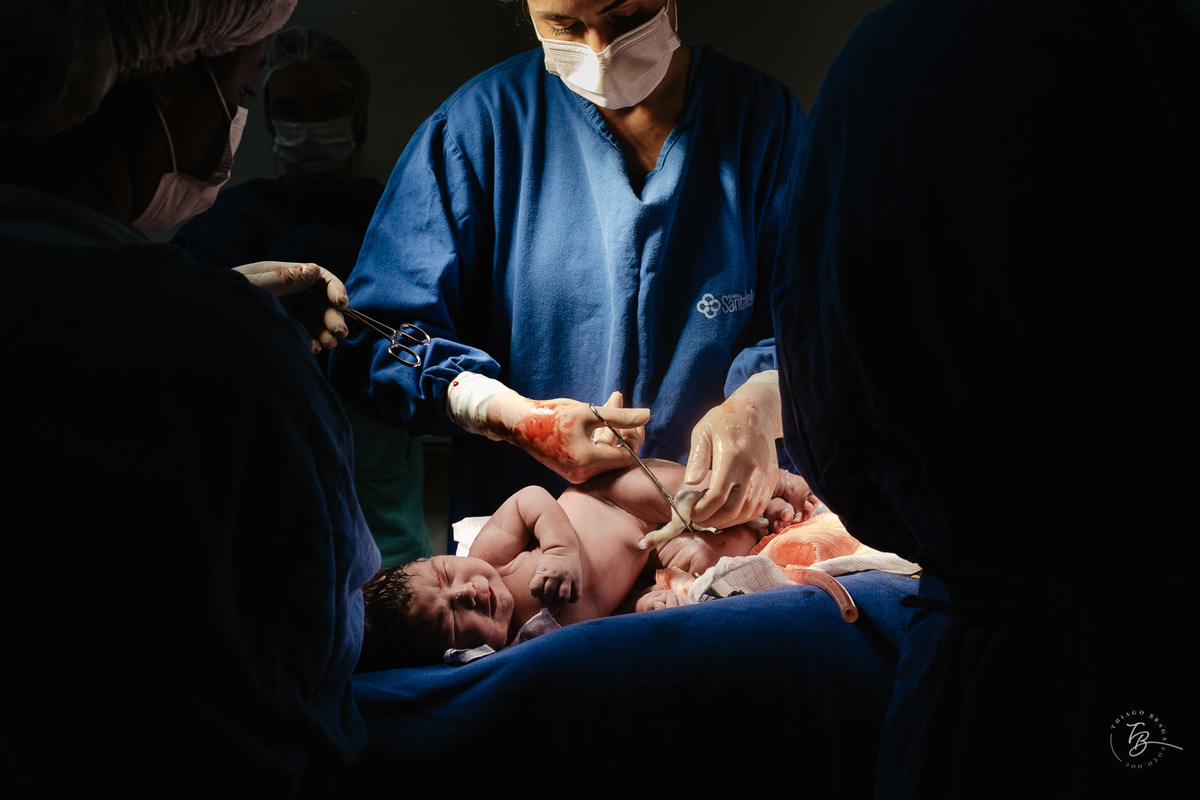 nascimento da Sofia na maternidade Santa Helena em Florianópolis por Thiago Braga Fotografia