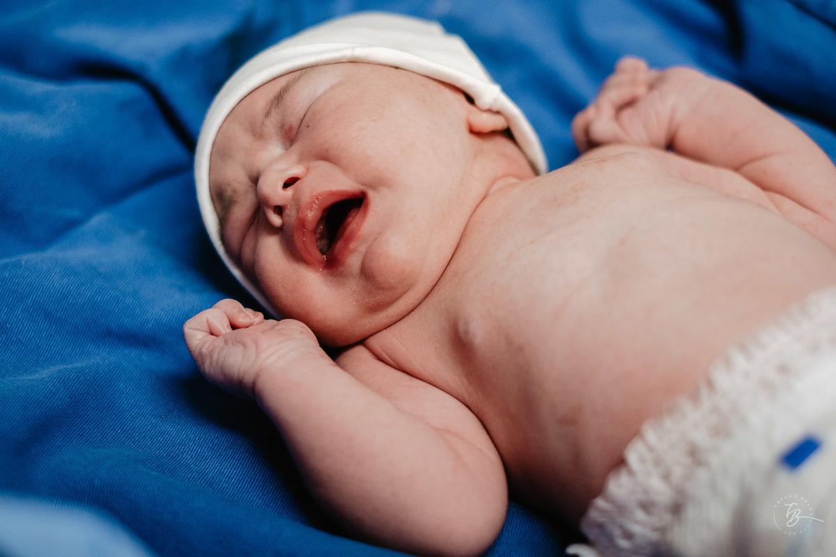 nascimento da Sofia na maternidade Santa Helena em Florianópolis por Thiago Braga Fotografia