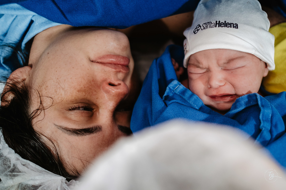 nascimento da Sofia na maternidade Santa Helena em Florianópolis por Thiago Braga Fotografia