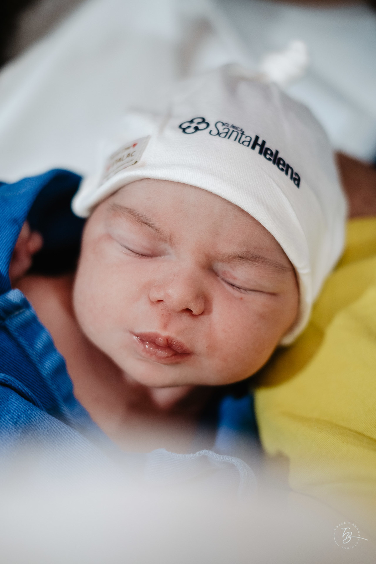 nascimento da Sofia na maternidade Santa Helena em Florianópolis por Thiago Braga Fotografia