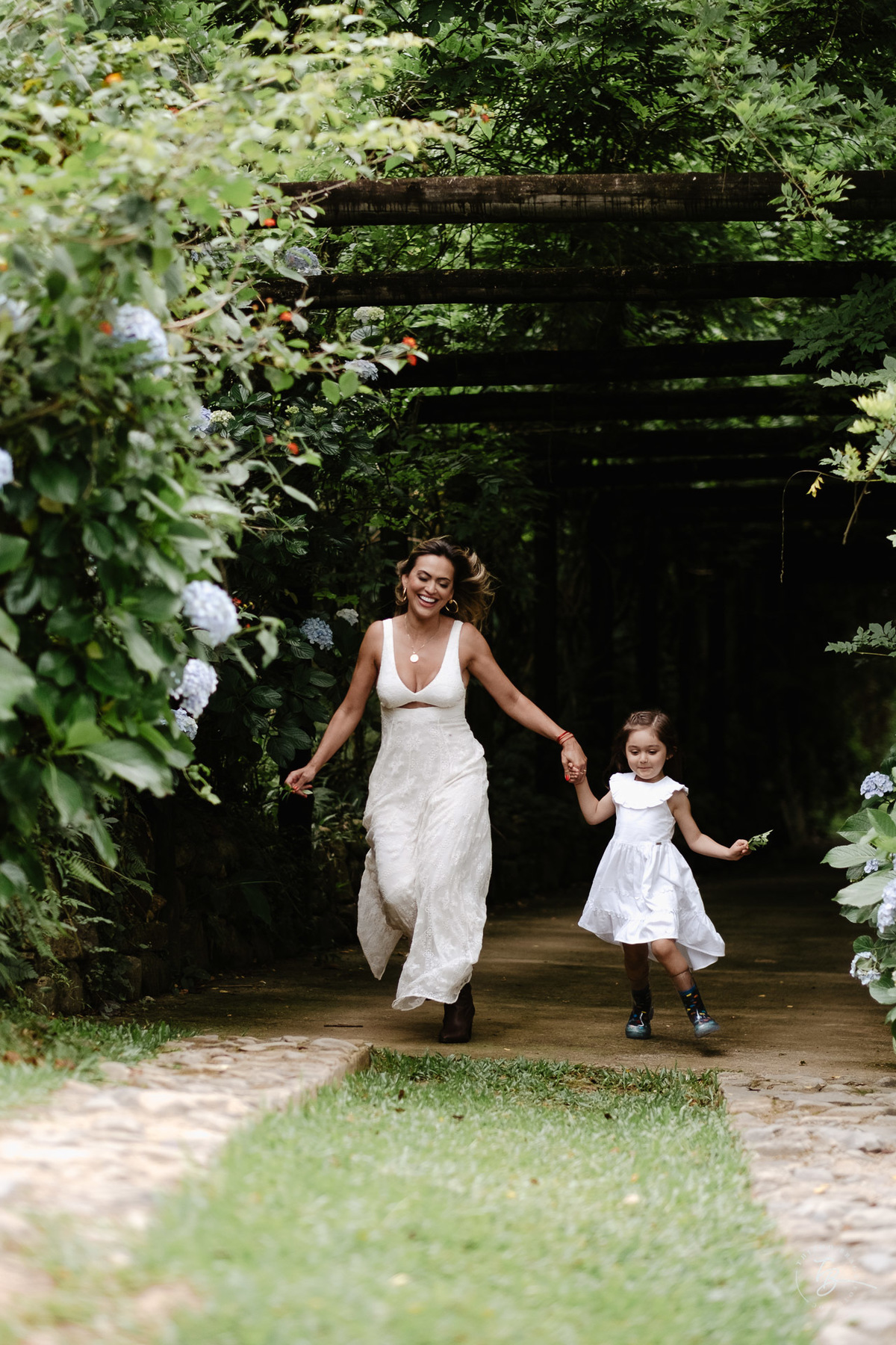 Ensaio de familia, na manhã no sitio a Jardineira, em Rancho Queimado/SC, por Thiago Braga Fotografia