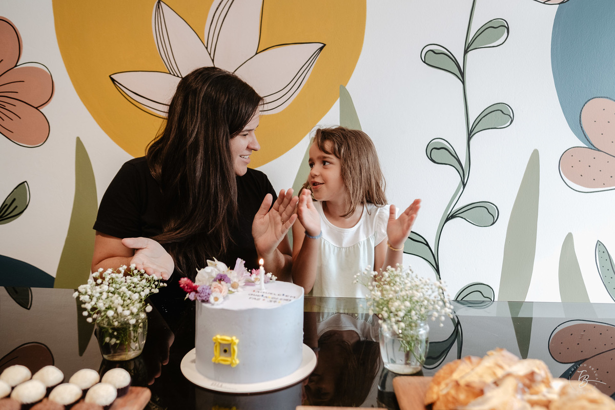 aniversário documentado de adulto, em casa, por Thiago Braga Fotografia. 