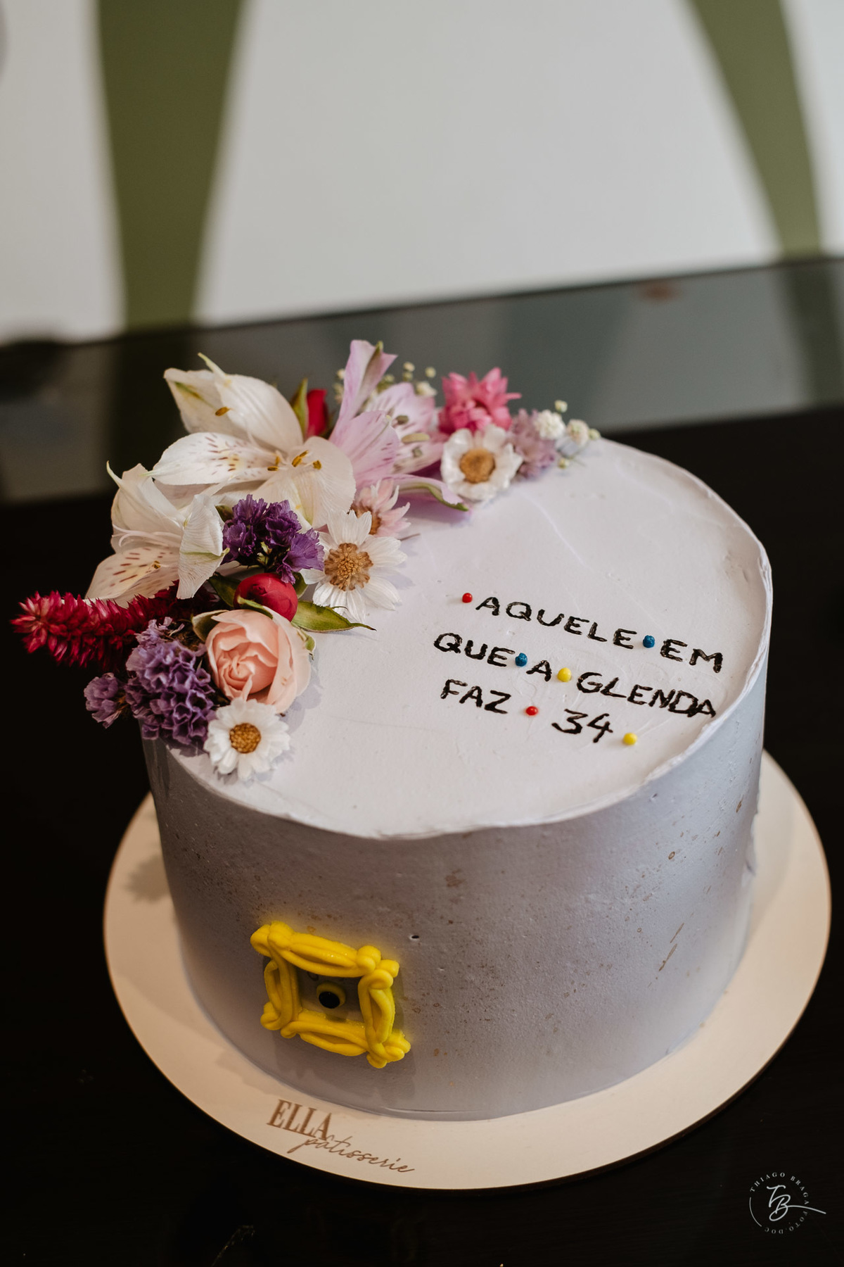 aniversário documentado de adulto, em casa, por Thiago Braga Fotografia. 