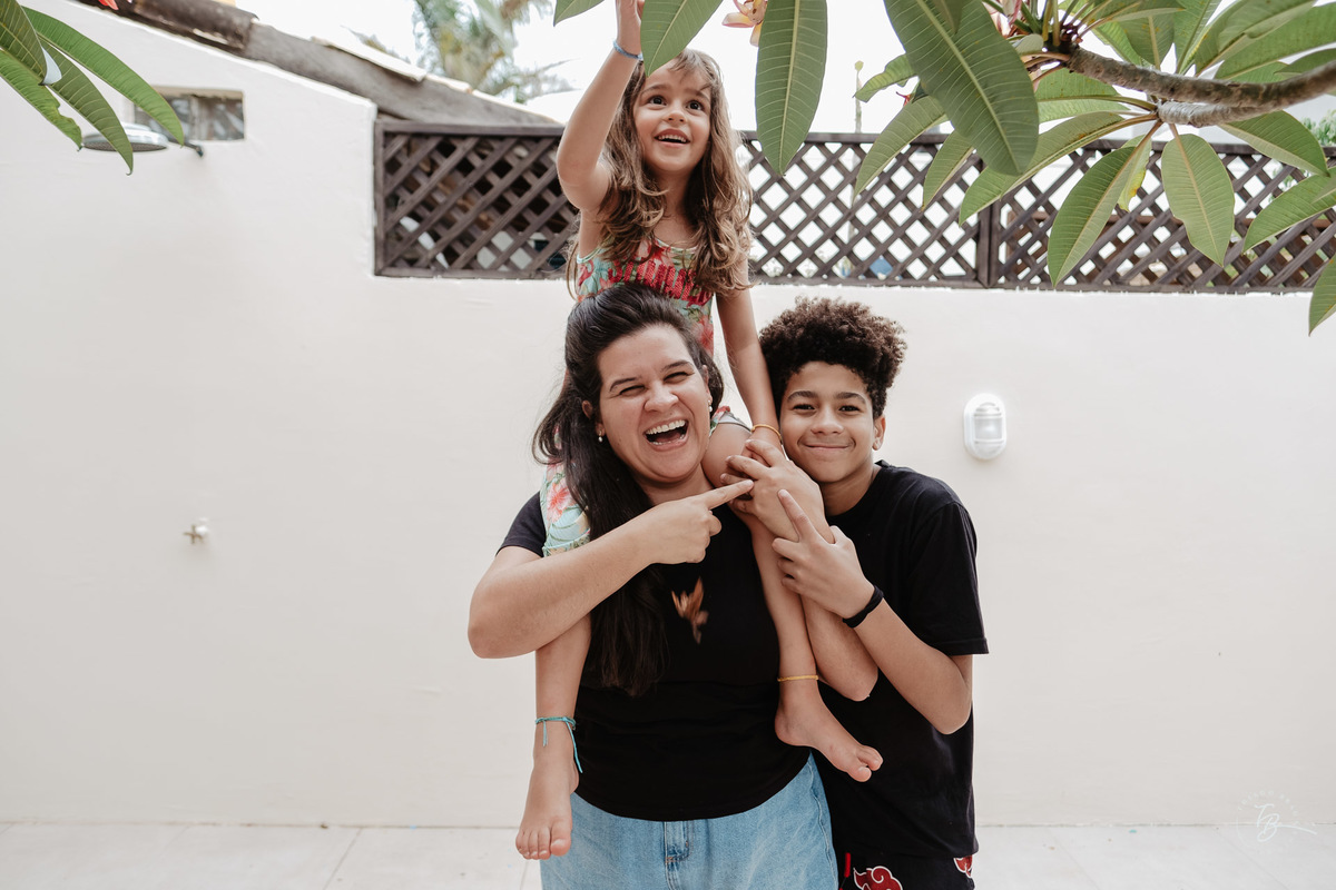 aniversário documentado de adulto, em casa, por Thiago Braga Fotografia. 