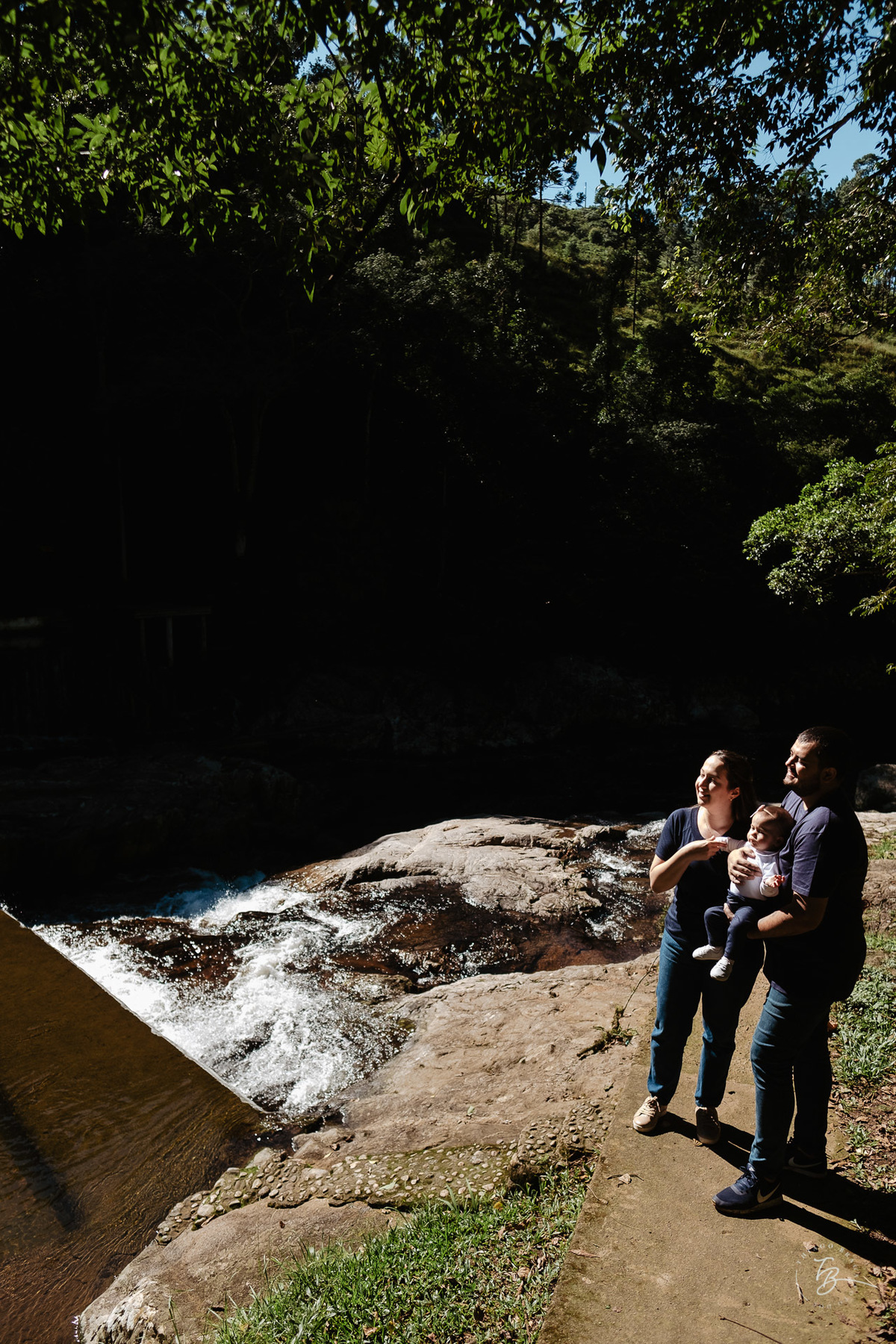 ensaio 8 meses, em anitápolis, sessão de família por Thiago Braga fotografia