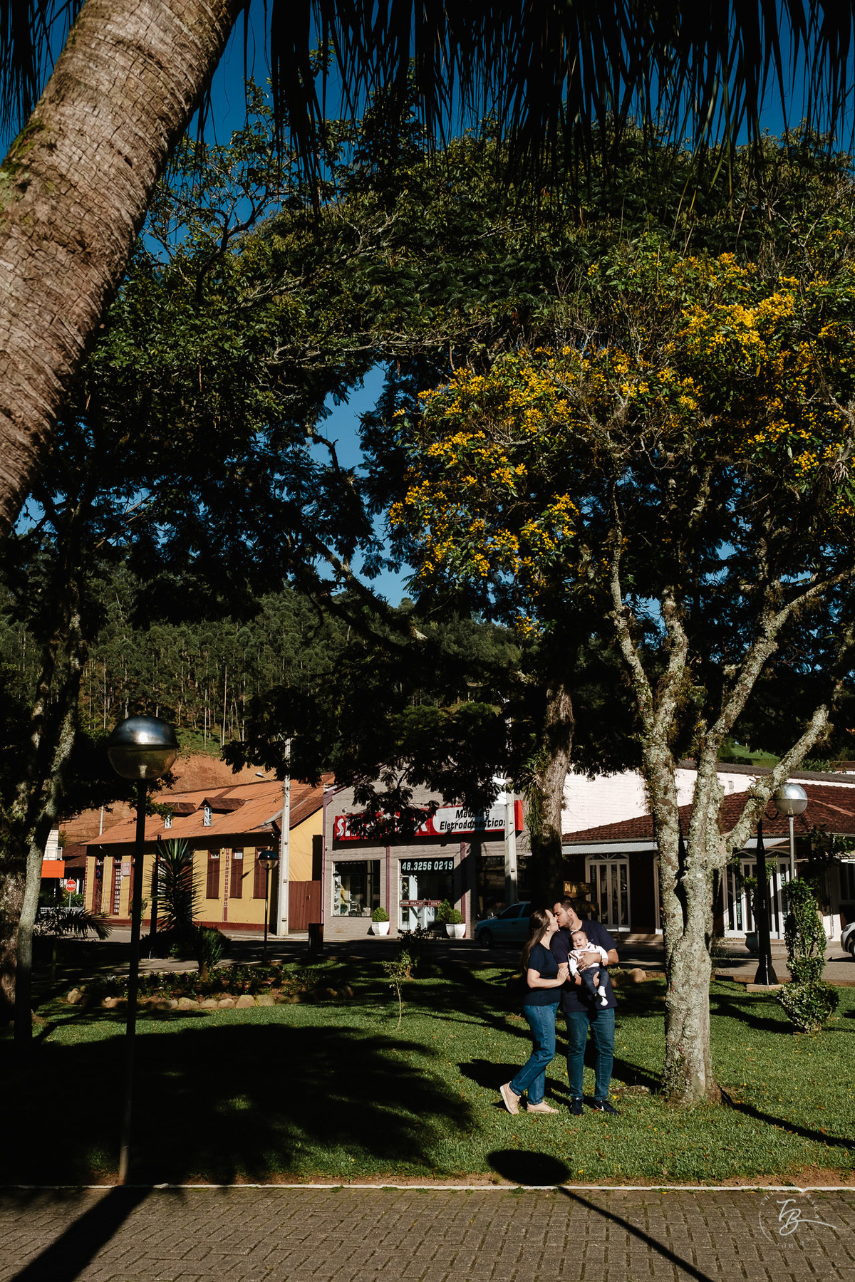 ensaio 8 meses, em anitápolis, sessão de família por Thiago Braga fotografia