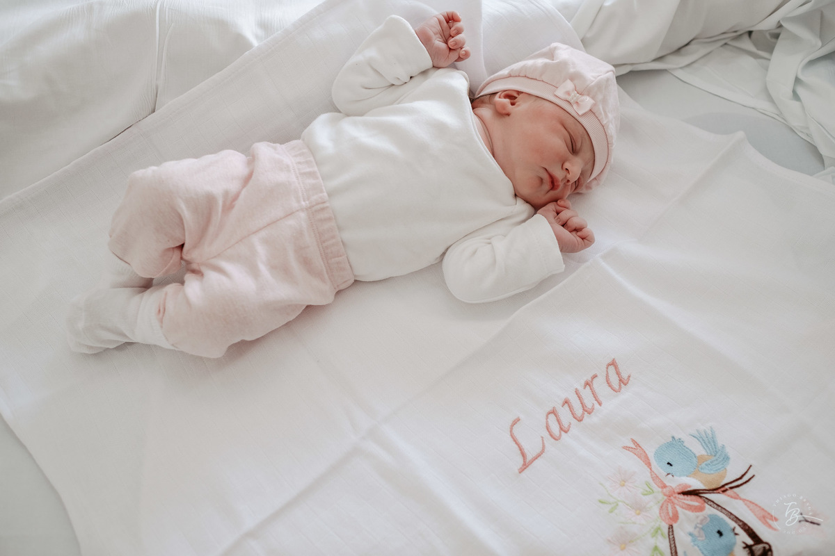 parto cesárea na maternidade santa helena em florianópolis, muito humanizado e cheio de carinho.