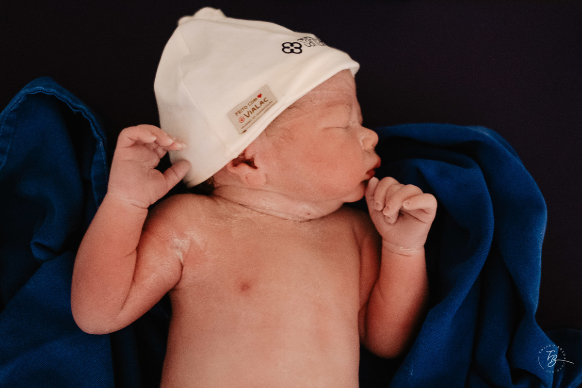 nascimento joaquim, na maternidade santa helena em Florianópolis por Thiago Braga Fotografia