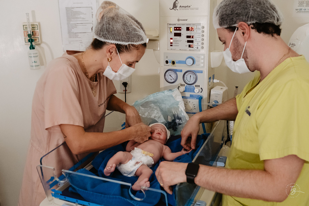 nascimento joaquim, na maternidade santa helena em Florianópolis por Thiago Braga Fotografia