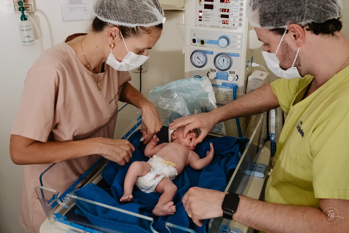 nascimento joaquim, na maternidade santa helena em Florianópolis por Thiago Braga Fotografia