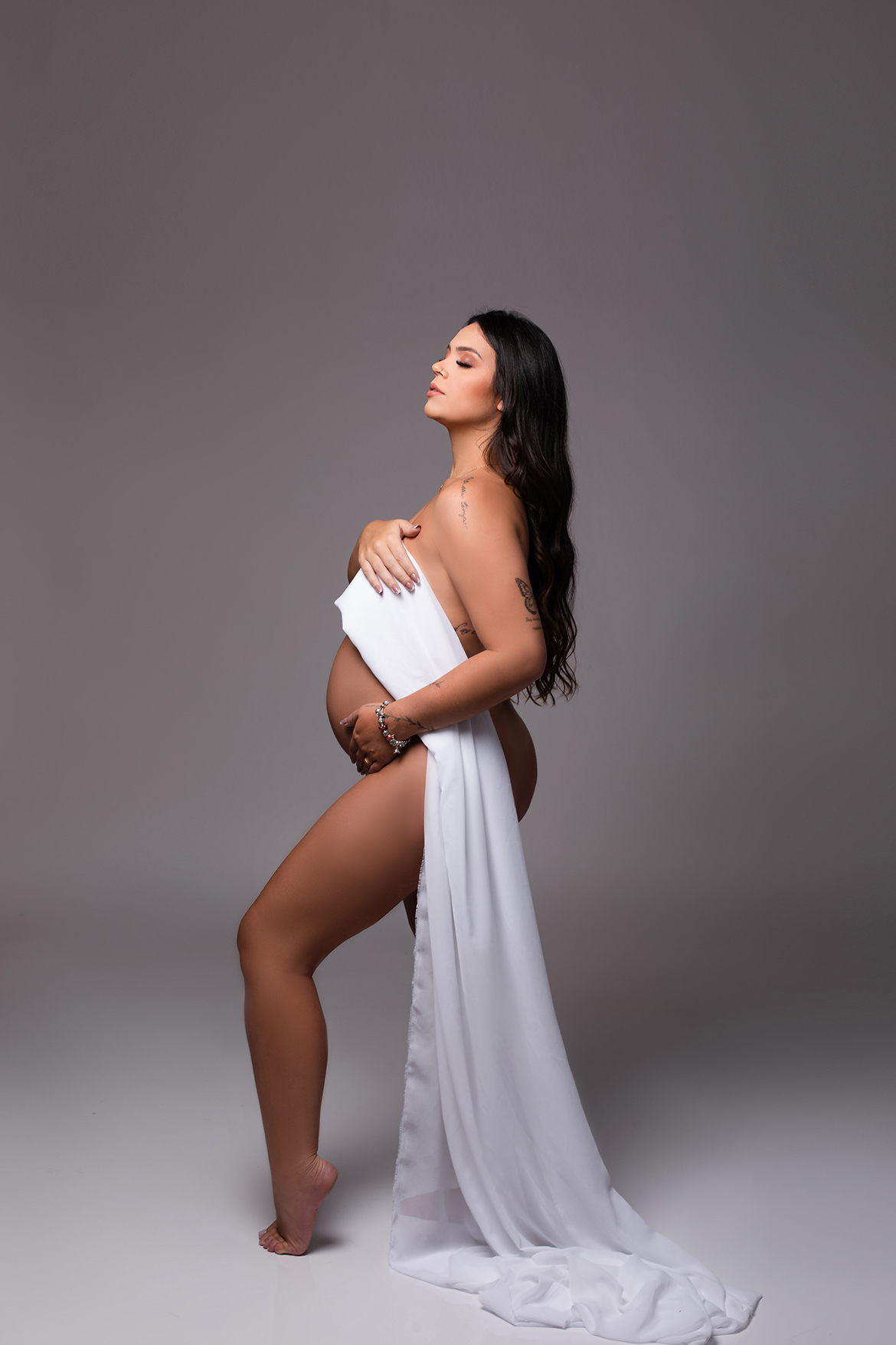 Ensaio Gestante em estúdio - Nua e Sensual