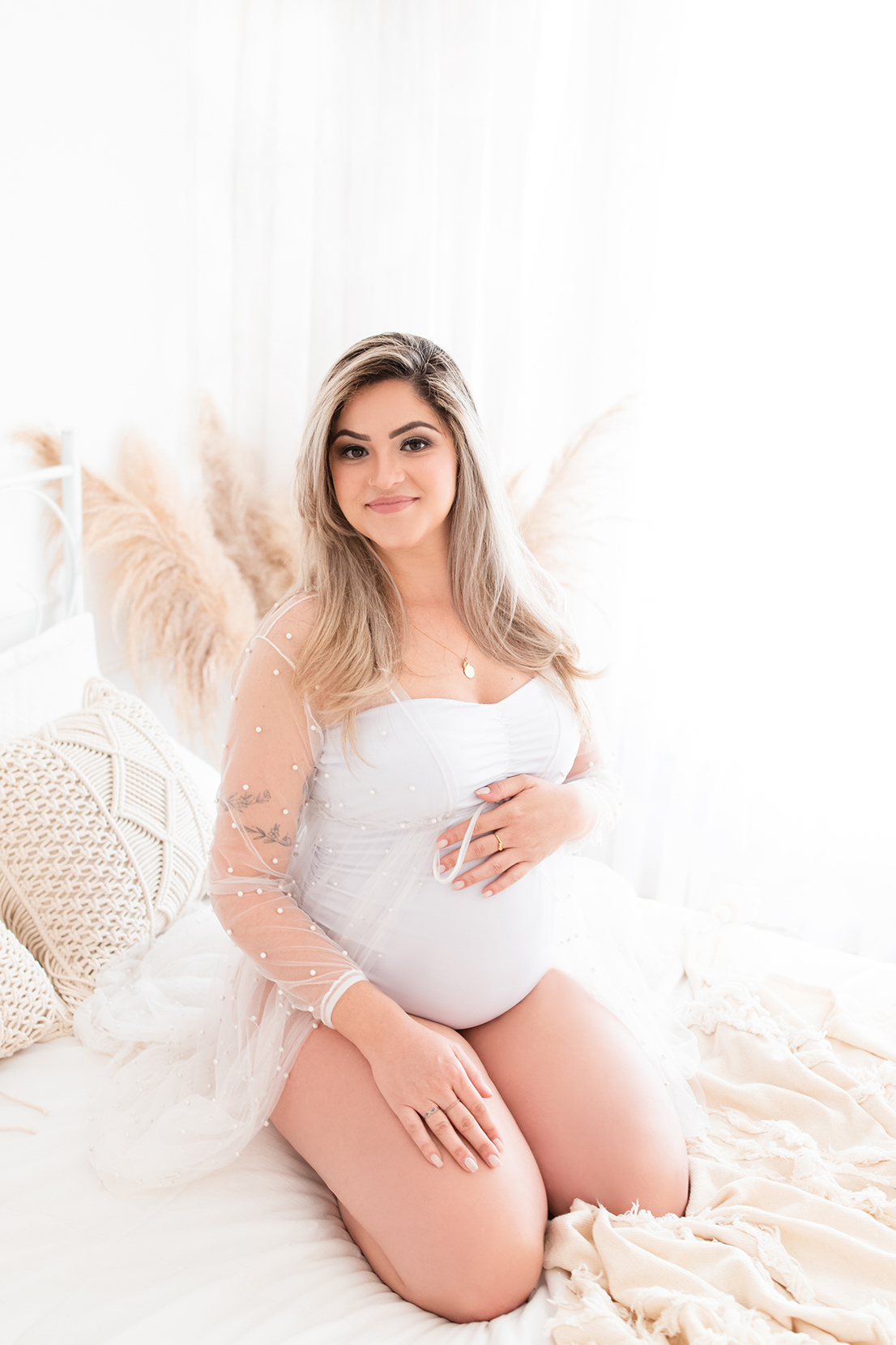 Ensaio gestante em estúdio são josé dos campos