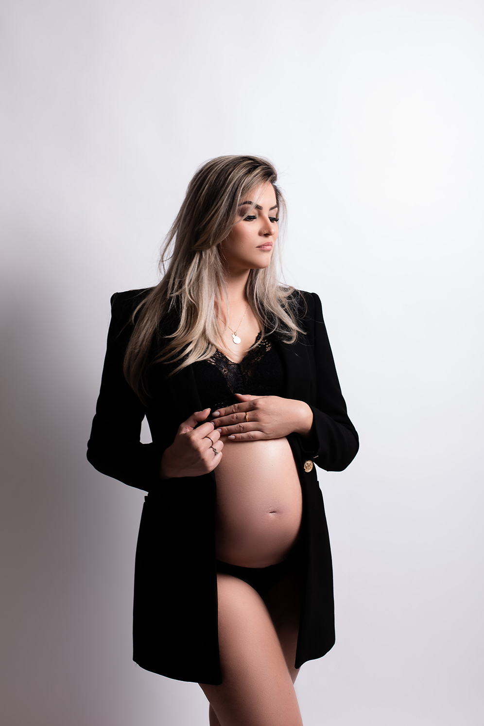 Ensaio gestante em estúdio são josé dos campos