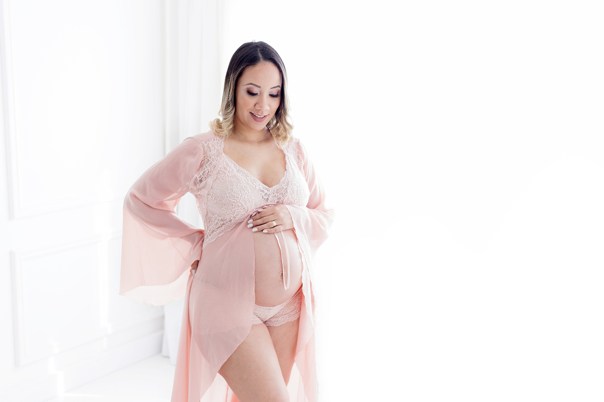 Ensaio Gestante em estúdio  em são José dos campos