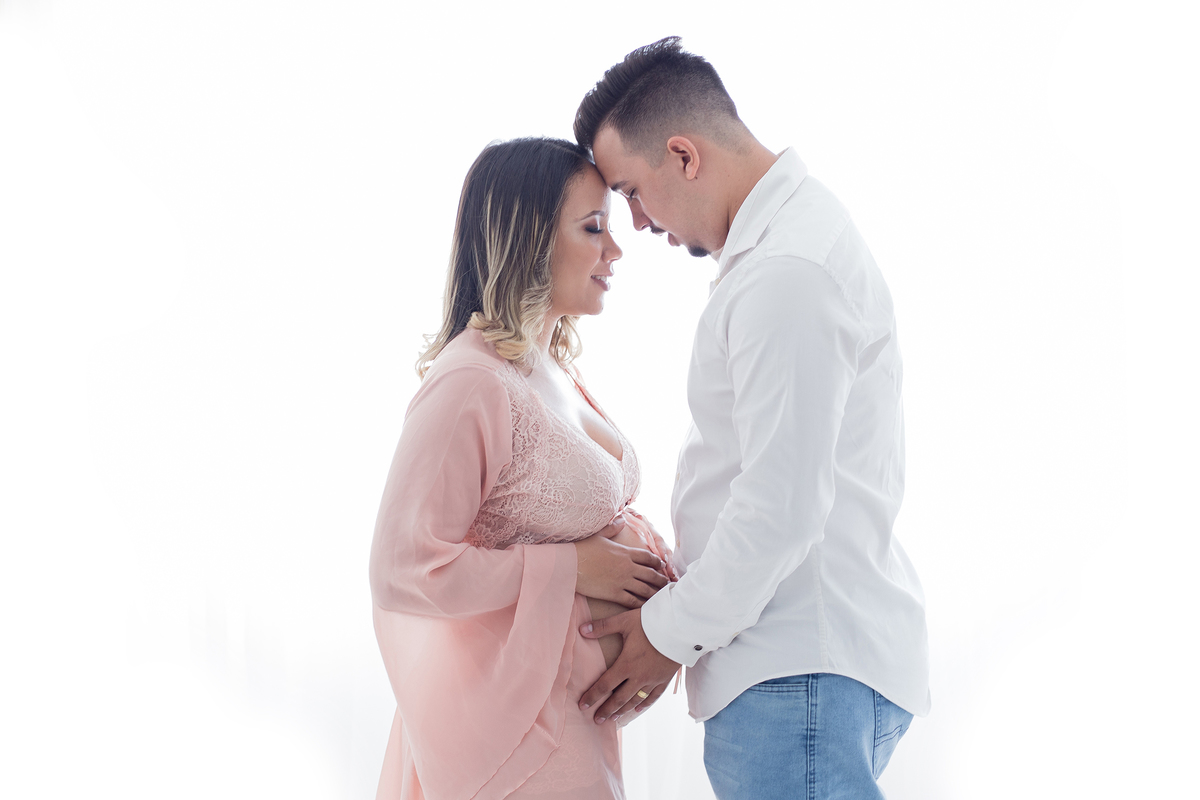 Ensaio Gestante em estúdio  em são José dos campos