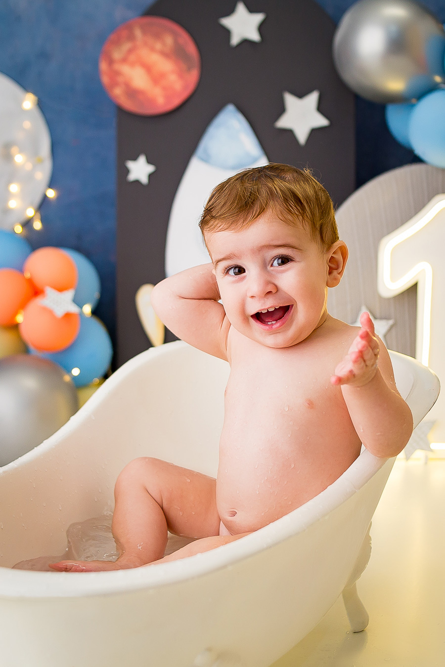 Smash the cake astronauta