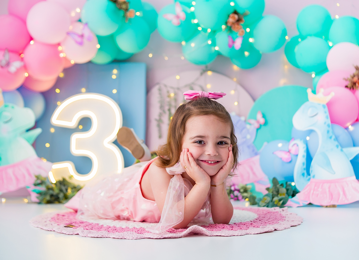 Cenário de dino para menina