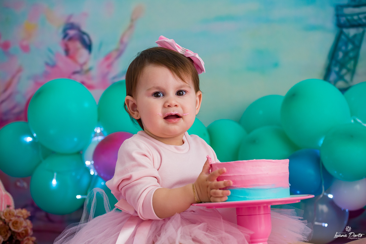 Bebê com bolo em smash the cake e Osório