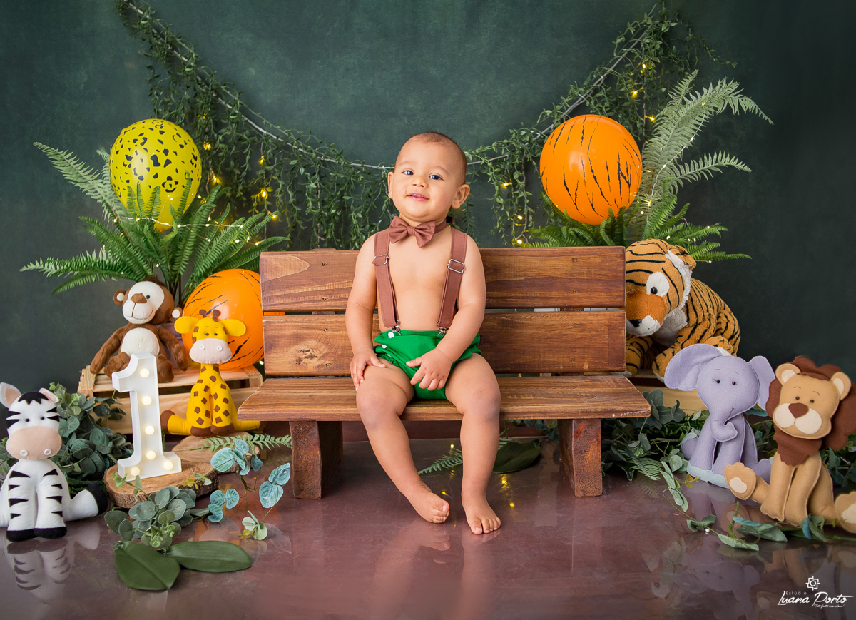 Smash the cake com o tema safari