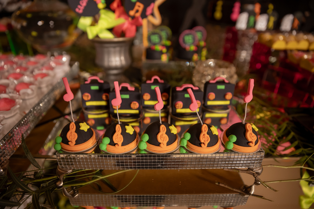 festa debutante pederneiras