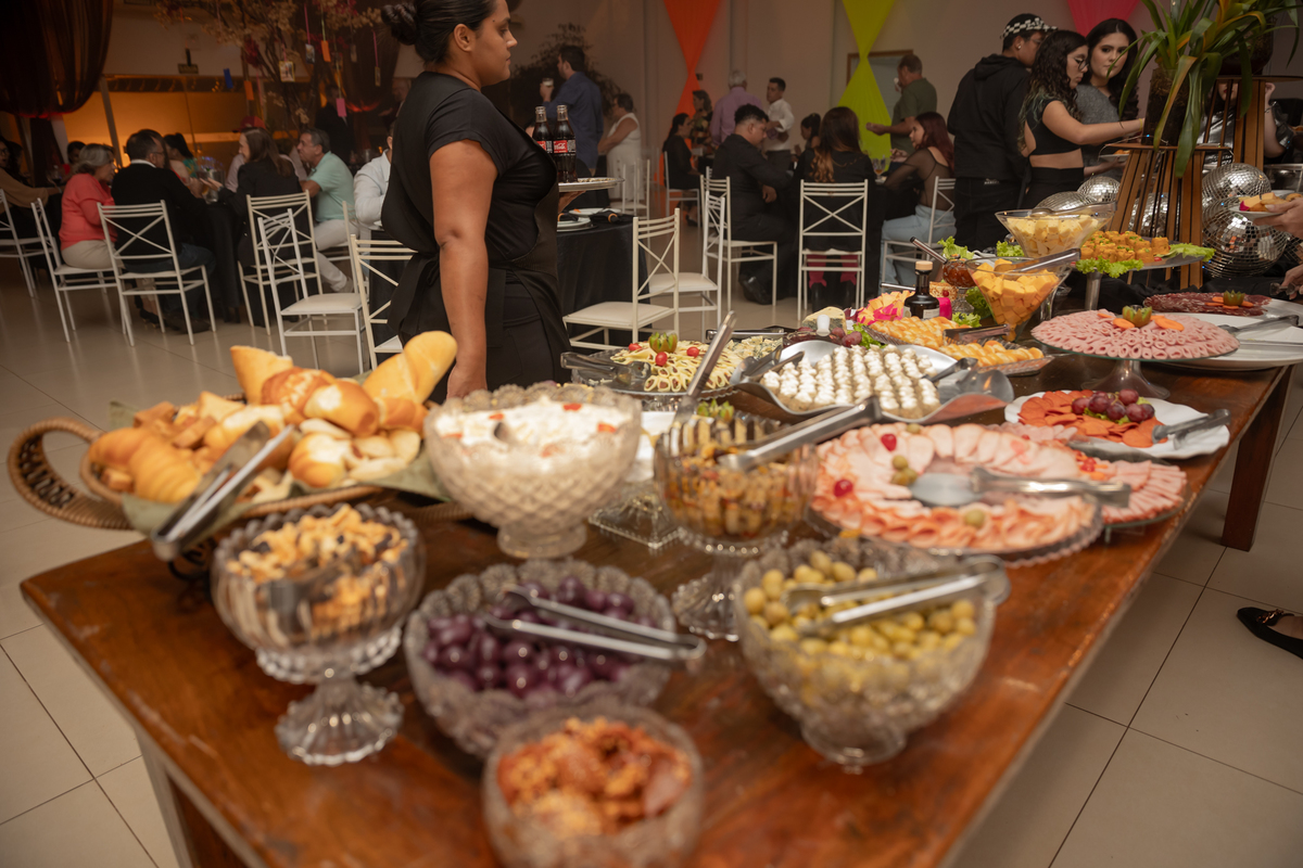 festa debutante pederneiras