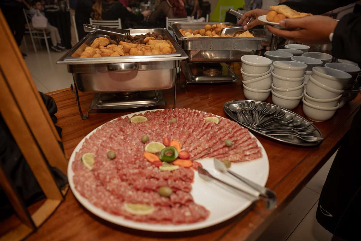 festa debutante pederneiras