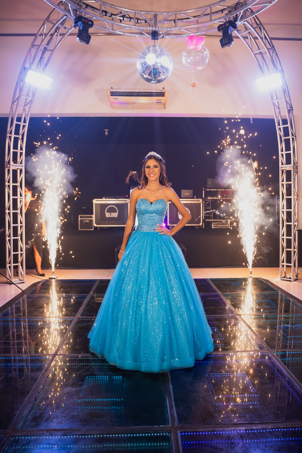 festa debutante pederneiras