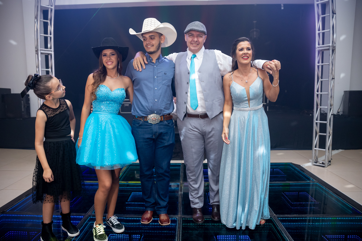 festa debutante pederneiras