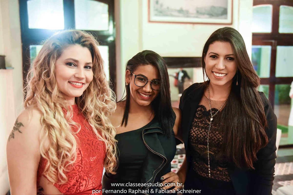Fabiana Schreiner (Boutique de Assessoria), Blog Muito Bonitta, Thayse Alves (Branca Rosa Acessórios) e Michelle (Vert Rouge Sophistique) 