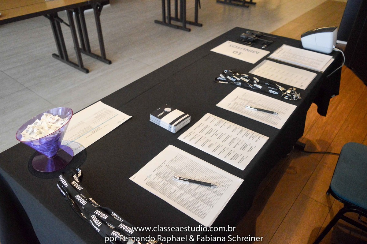 modelos e recpcionistas