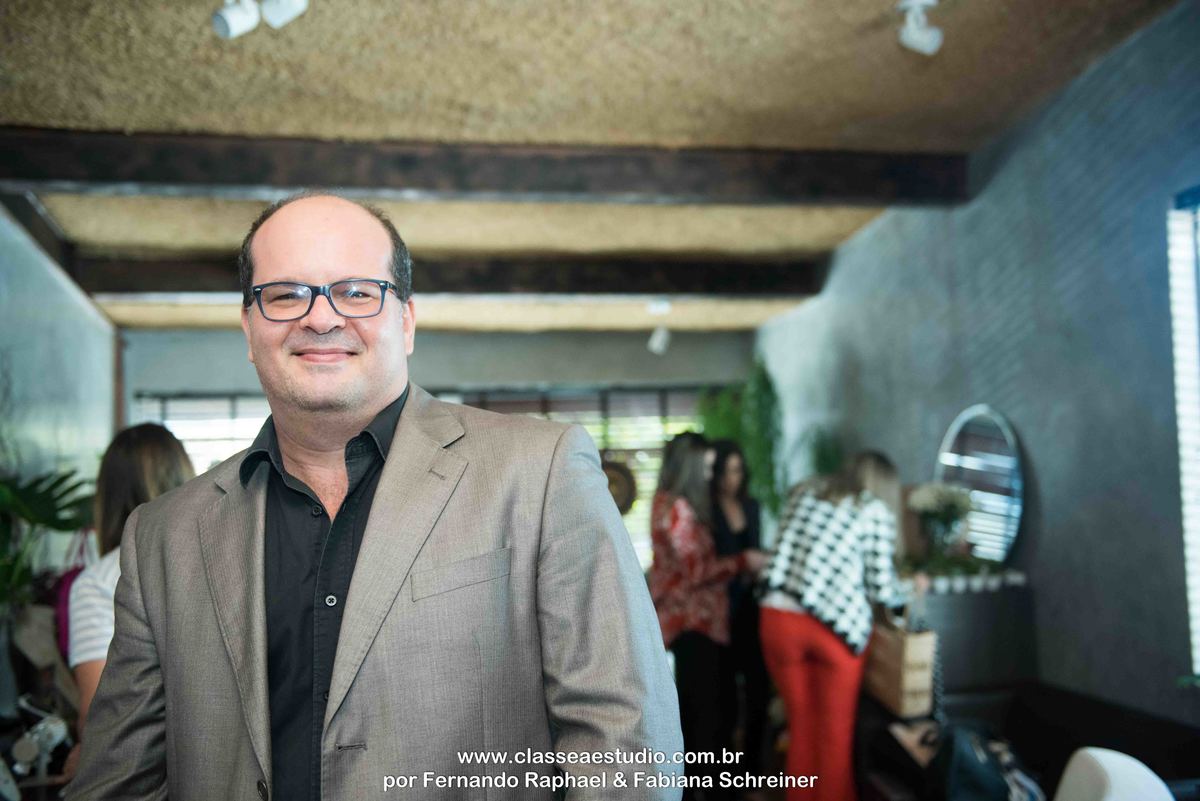 O consultor de marketing Fernando Raphael