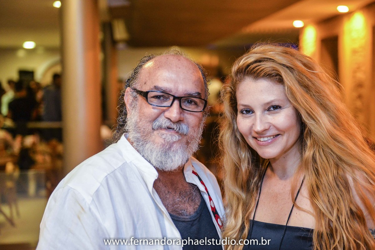 O estilsita Jan Souza e a fotografa Fabiana Schreiner