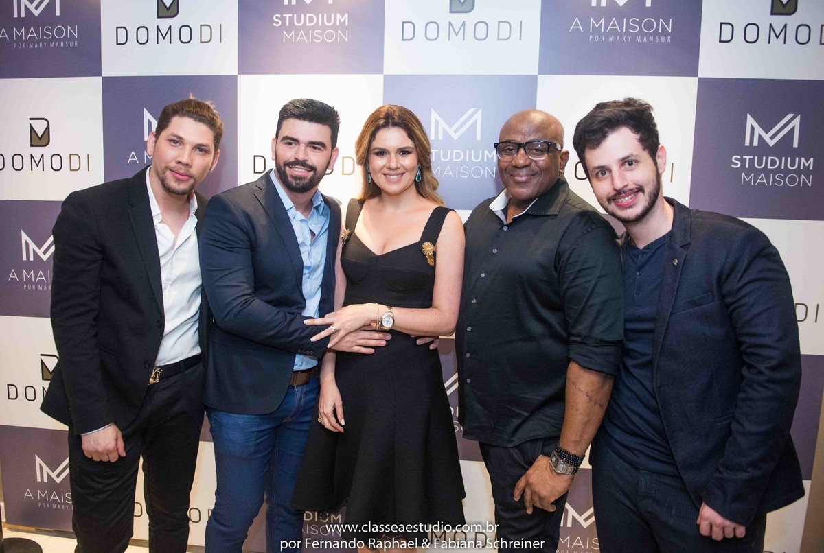 Mary Mansur e equipe do studium maison