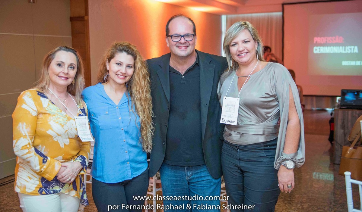 Selia Dambros, Fabiana Schreiner, Fernando Raphael e Ana Paula Goes no salão de noivas e festas wedding day