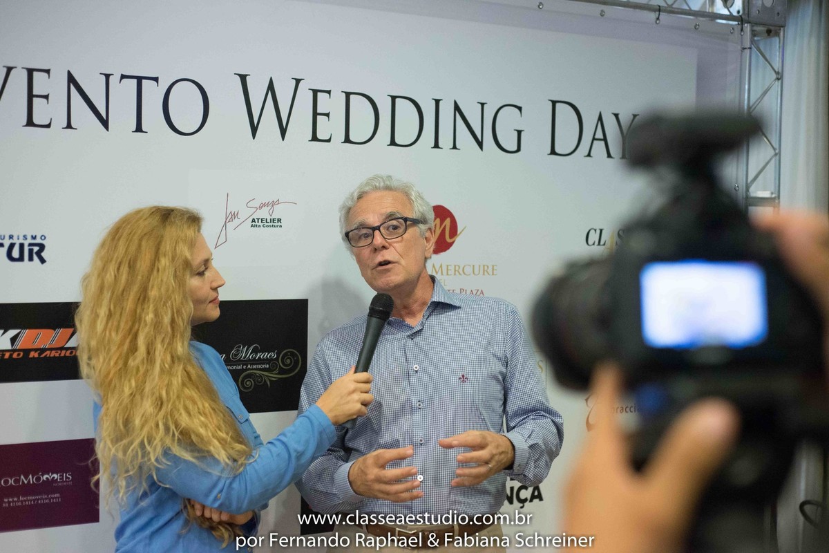 Fabiana Schreiner durante matéria jornalistica com Mario Ameni no salão de noivas e festas wedding day