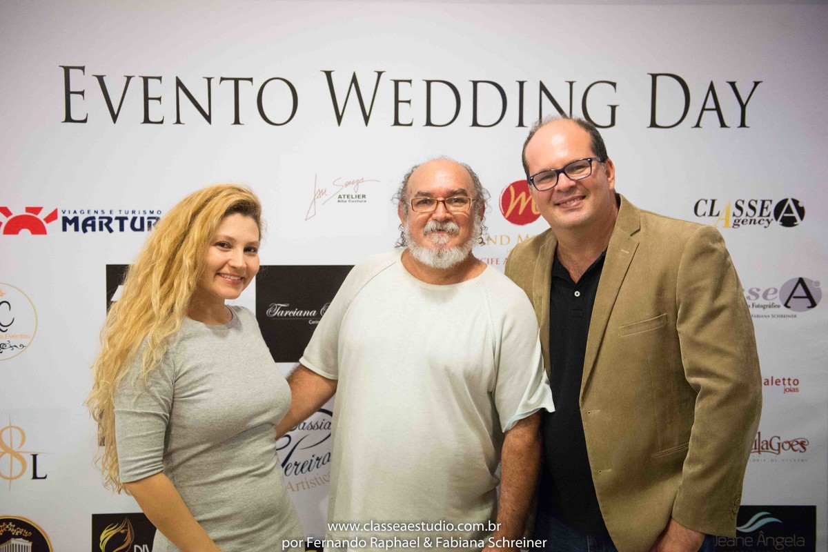 Fabiana Schreiner, o estilista Jan Souza e Fernando Raphael no salão de noivas e festas wedding day