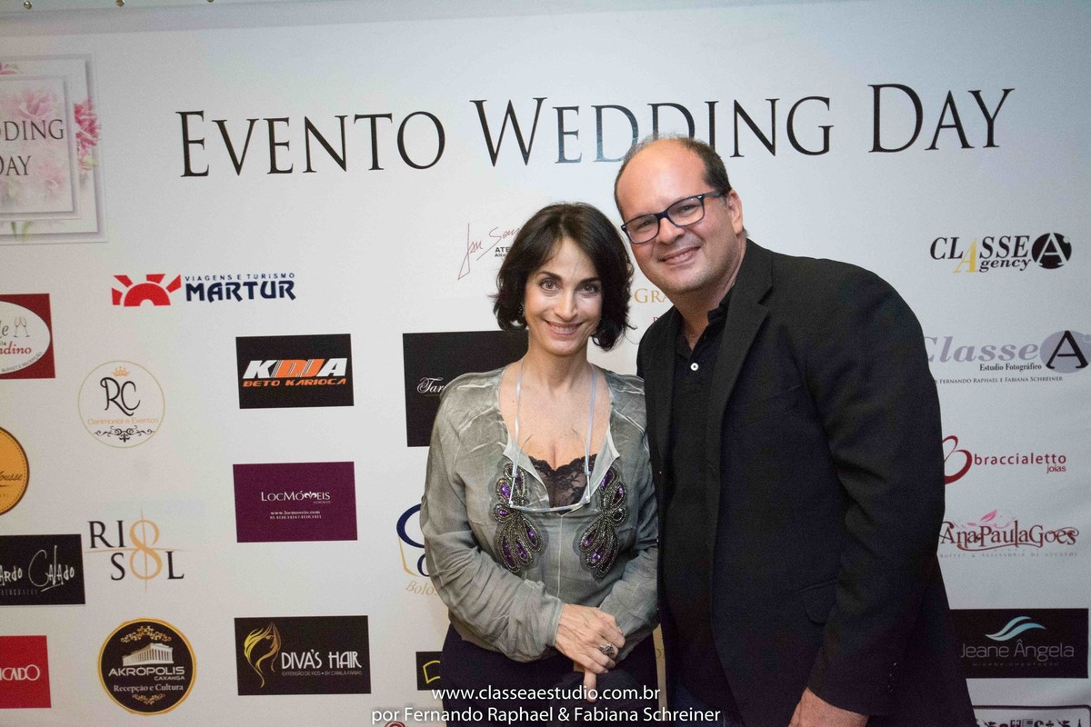 Claudia Matarazzo e Fernando Raphael no salão de noivas e festas wedding day