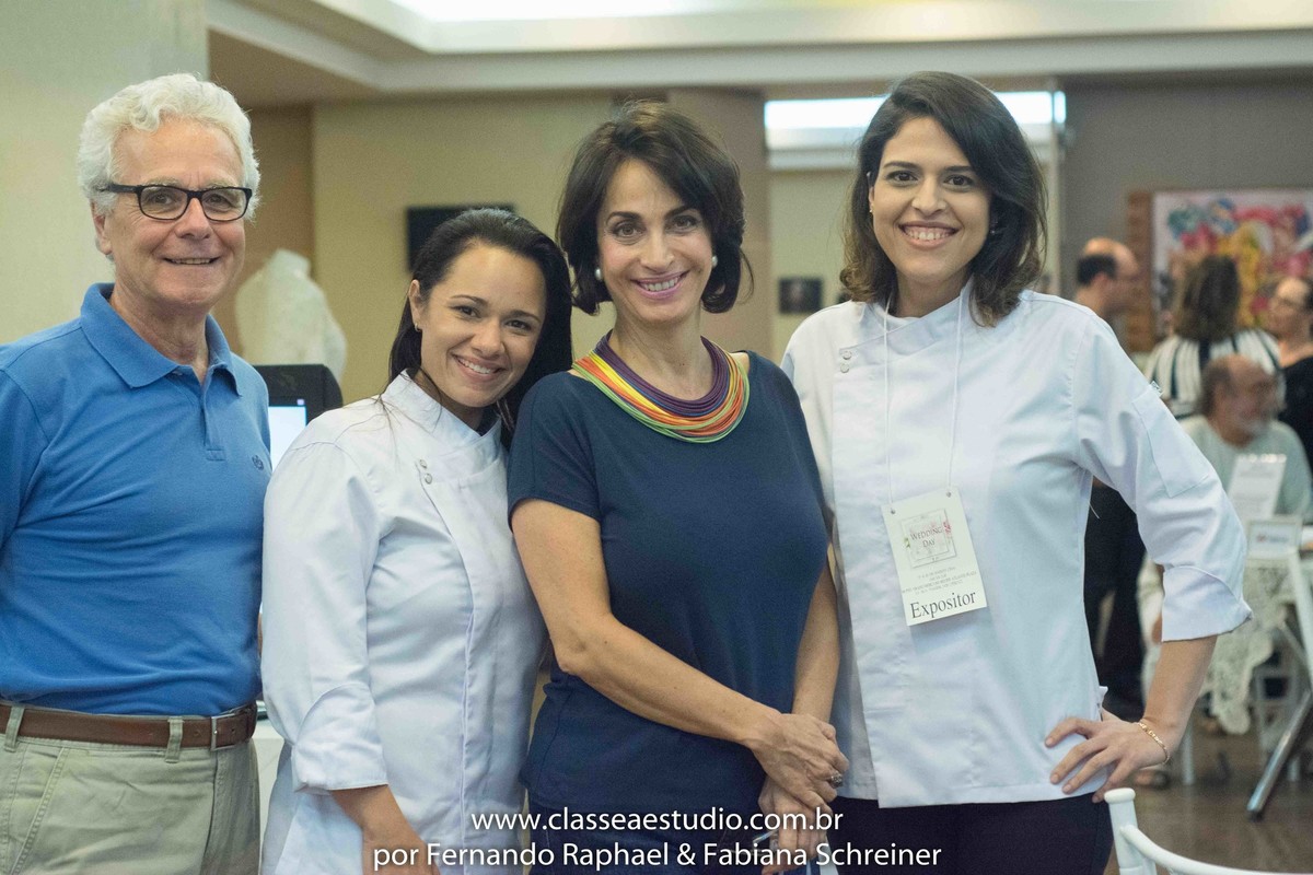 Mario Ameni, Lilian da Flor de Açúcar Patissérie, Claudia Matarazzo e Renata da Flor de Açucar Patissérie no salão de noivas e festas wedding day