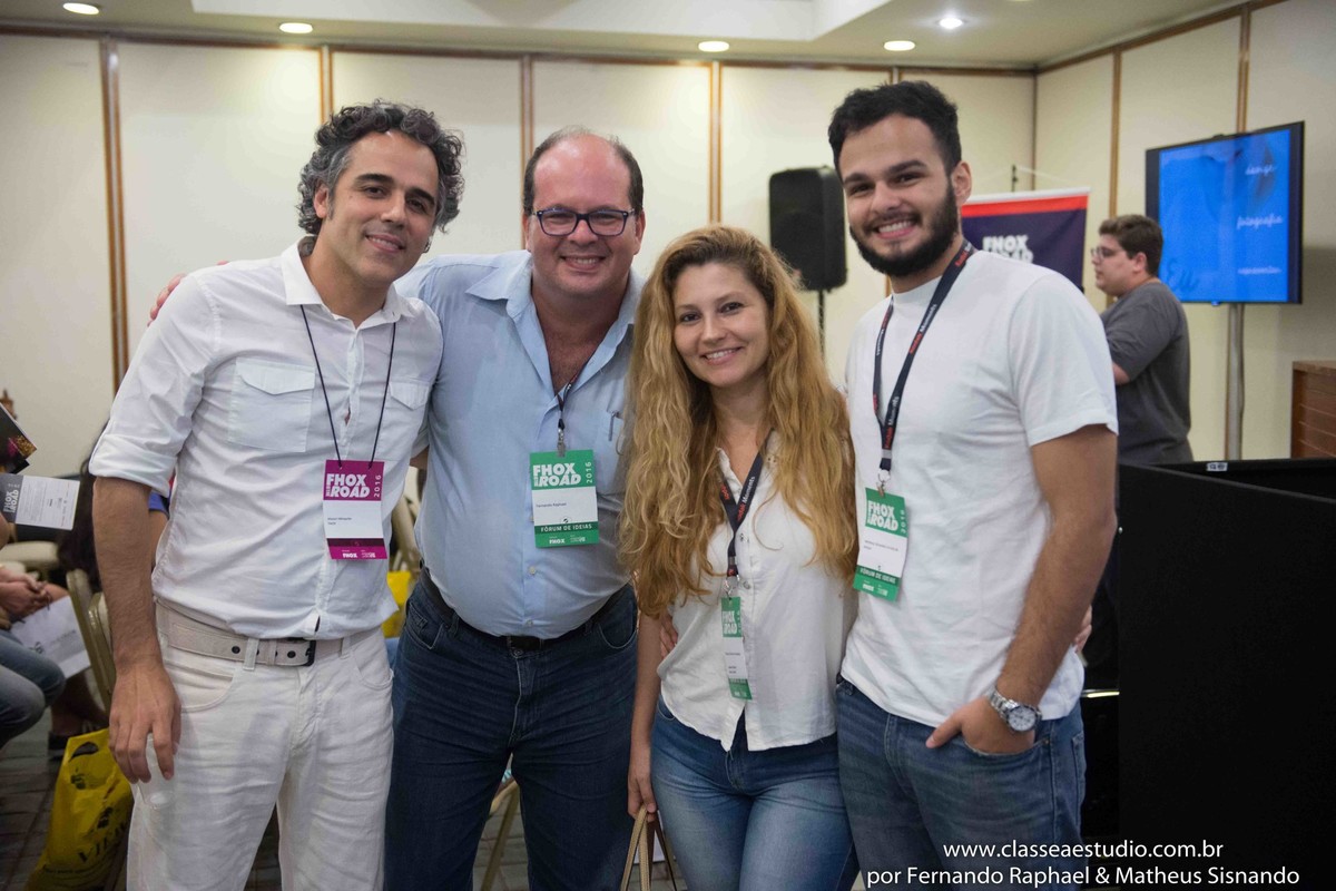 Mozart Mesquita revista fhox, fotografo Fernando Raphael, fotografa Fabiana Schreiner e o fotografo Matheus Sisnando.