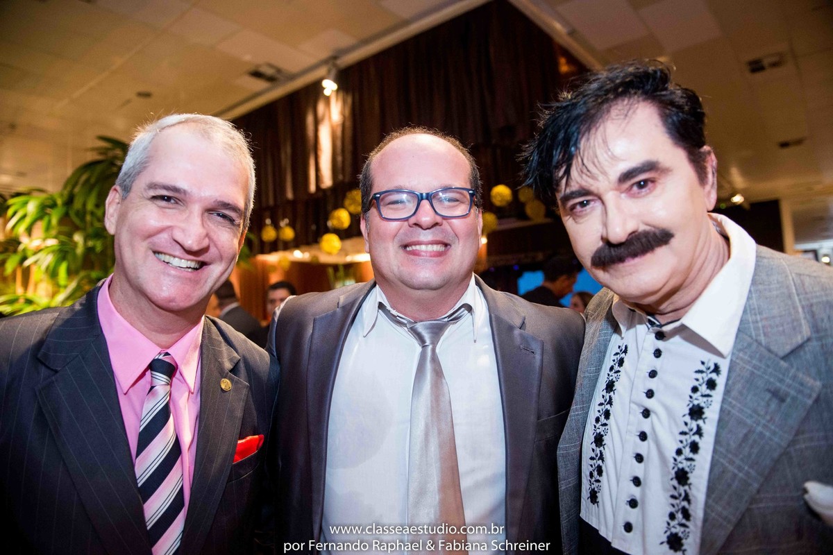 consultor de marketing fernando raphael e  Fernando Farias