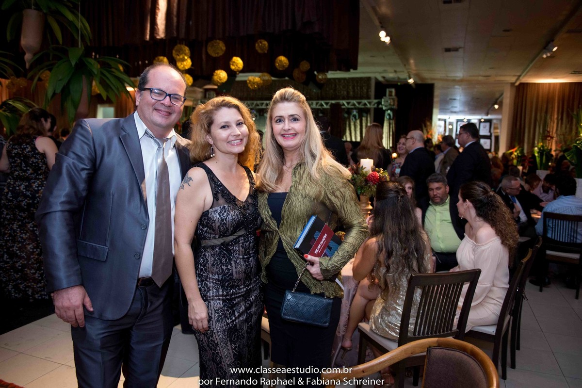 consultor de marketing fernando raphael, fabiana schreiner e vania coutinho