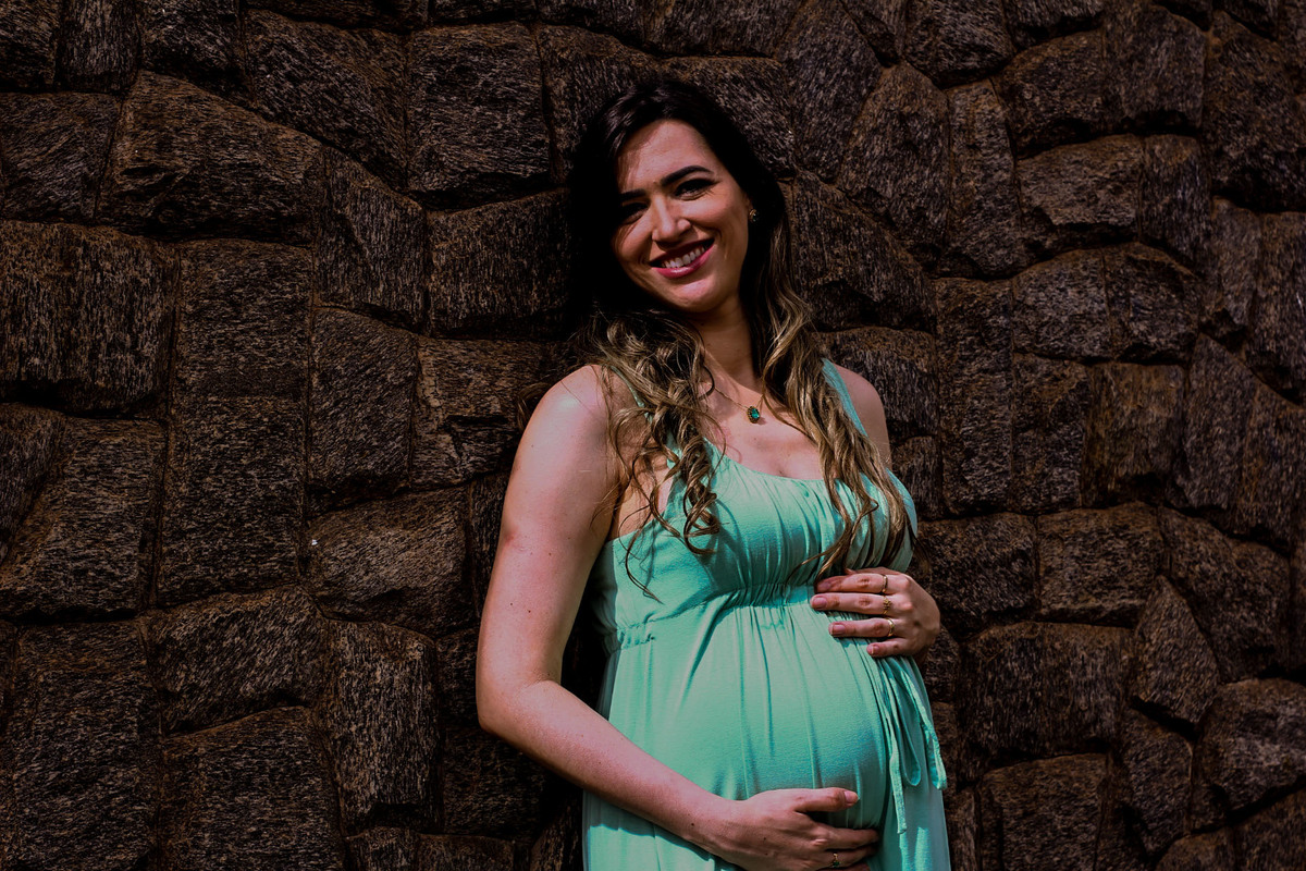 Ensaio gestante na praça Nossa Senhora Aparecida em Uberlândia - MG