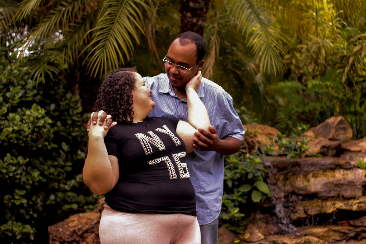Ensaio casal no Parque do Sabiá em Uberlândia - MG
