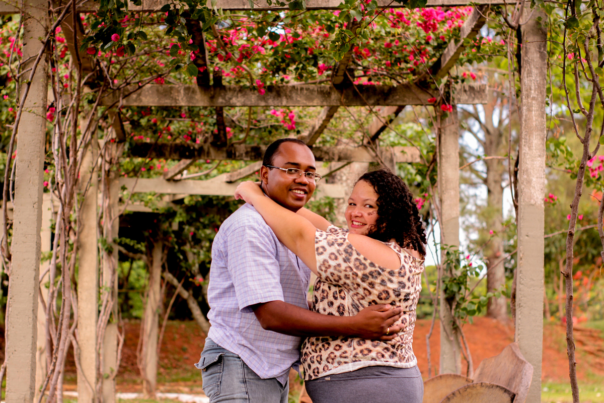 Ensaio casal no Parque do Sabiá em Uberlândia - MG